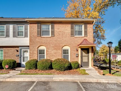 1525 Lansdale Drive F sold home in The Oaks, Charlotte, NC