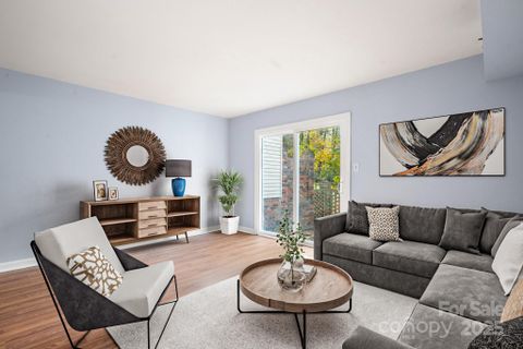 2705 North Center Street 74 sold home in Westminister Park, Hickory, NC