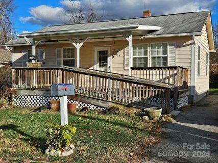 254 Westwood Circle sold home in Grimball Park, Waynesville, NC
