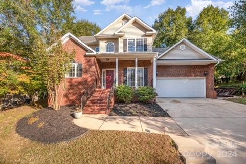 12077 Marsh Hen Lane sold home in Heron Harbor, Tega Cay, SC