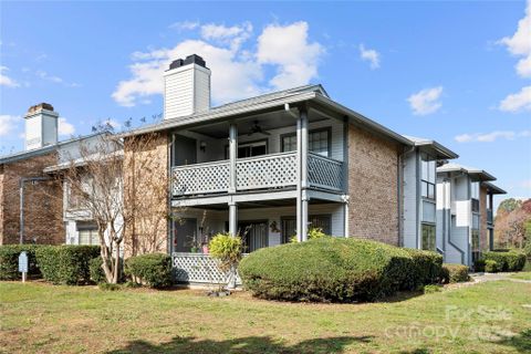 5863 Harris Grove Lane sold home in Harris Lake, Charlotte, NC