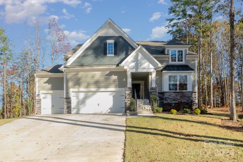 11132 Dappled Light Trail sold home in The Estates at Arlington Woods, Mint Hill, NC