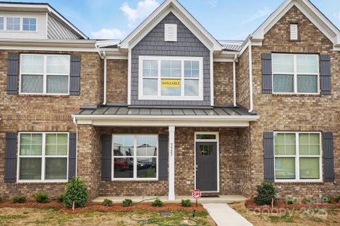 5527 Stafford Road 34 sold home in Brookdale Village, Charlotte, NC