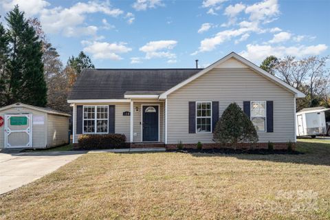 618 White Oak Lane sold home in Forest Park, Matthews, NC