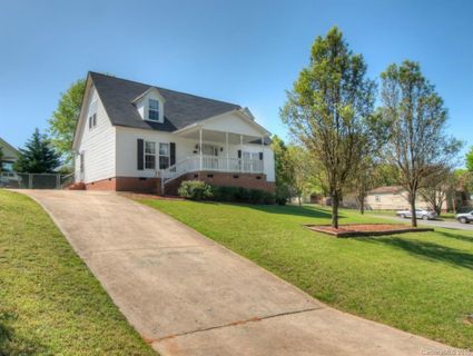 1794 Oak Hollow Road sold home in Oak Hollow Park, Gastonia, NC