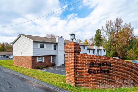 123 23rd Street sold home in Mimosa Gardens, Hickory, NC