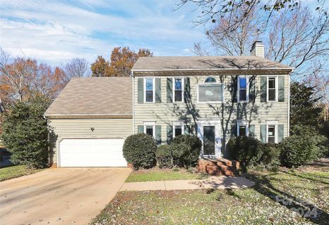9502 Saddle Run Trail