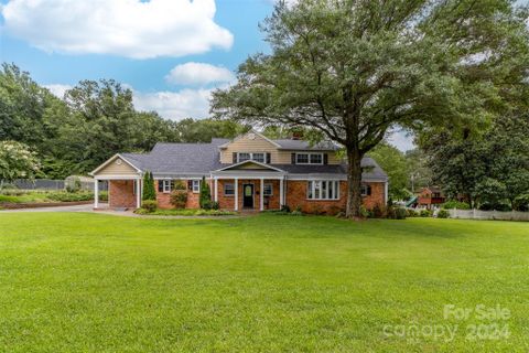 508 Clinton Drive sold home in Roland Park, Gastonia, NC