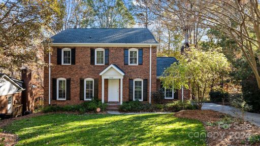 312 Foxfield Lane
