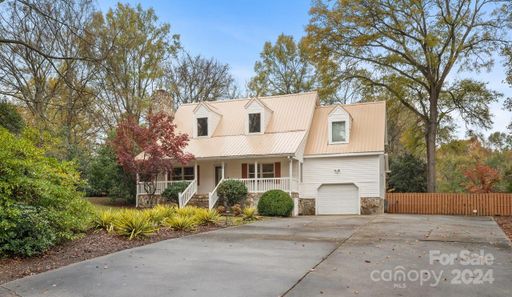1622 Ebinport Road sold home in Matthews Estates, Rock Hill, SC