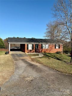 2107 Lamesa Court sold home in Colliers West, Lenoir, NC