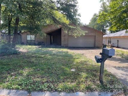 7524 Eastbourne Road sold home in Walden Park, Charlotte, NC