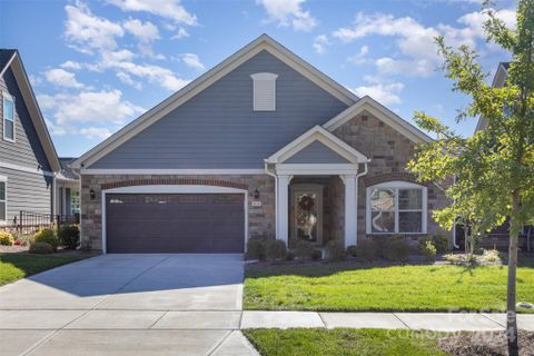 4014 Pleasant Run Drive sold home in The Courtyards on Lawyers Road, Matthews, NC
