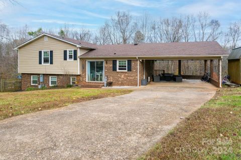 3842 22nd Street Court sold home in Hickory Woods, Hickory, NC