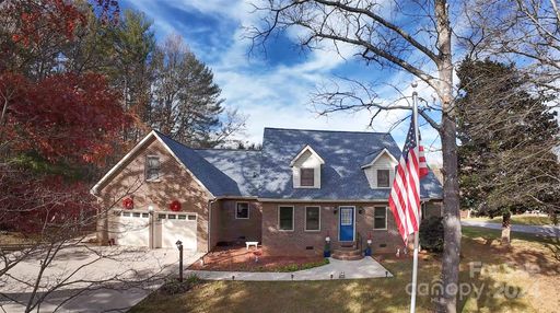 121 Apple Blossom Drive sold home in Country Retreat, Morganton, NC