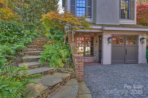 2014 New Hope Road