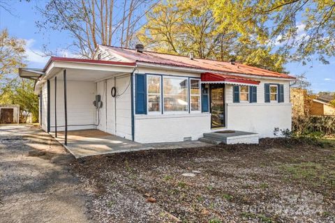 405 Telegraph Drive sold home in Charleston, Gastonia, NC