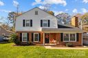 15816 Fairfield Drive sold home in Matthews, SC
