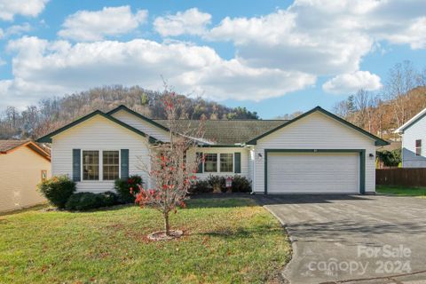 81 Pasco Loop sold home in Fox Run Meadow, Waynesville, NC