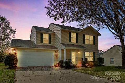 3923 Bitterroot Court sold home in Generals Estates, Charlotte, NC
