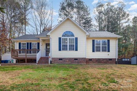 3413 Mooring Place sold home in Anchors Landing, Sherrills Ford, NC