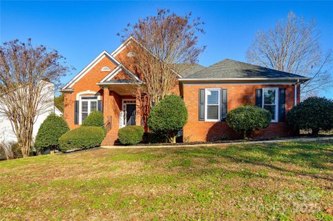 5839 Painted Fern Court sold home in Brookstone, Charlotte, NC