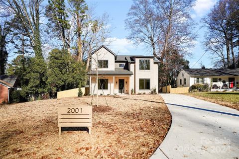 2001 Arnold Drive sold home in Country Club Hills, Charlotte, NC