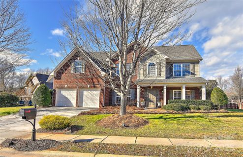 1908 Robbins Meadows Drive sold home in Briarcrest, Waxhaw, NC
