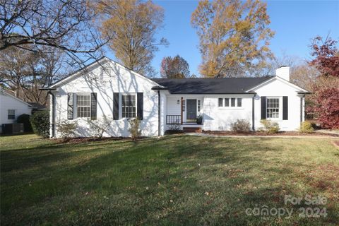 1509 Redcoat Drive sold home in Queens Grant, Charlotte, NC