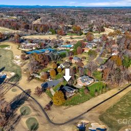 2425 Birdie Lane