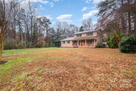 8214 Addison Drive sold home in Cedar Hills, Harrisburg, NC