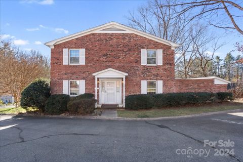 1409 Kensington Road B-8 sold home in Kensington Court, Hendersonville, NC