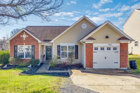 11621 Clear Day Court sold home in Sinclair Place, Charlotte, NC