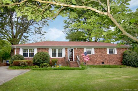 307 Smith Circle
