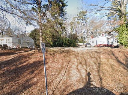 2451 Columbus Circle sold home in Regal Heights, Charlotte, NC