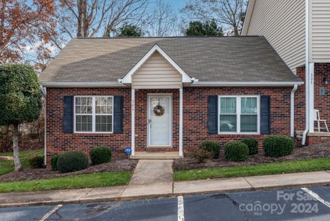 1096 22nd Street sold home in Spring Meadows, Hickory, NC