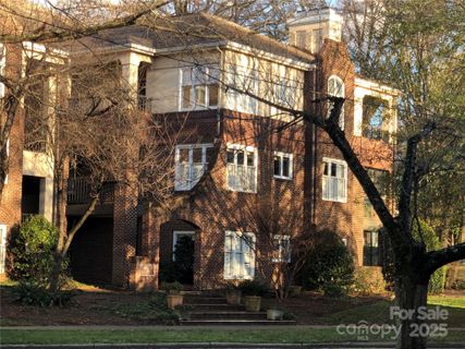 325 Queens Road 15