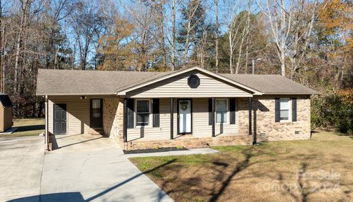 2438 Meadow Plaza Drive sold home in Smokerise, Lancaster, SC
