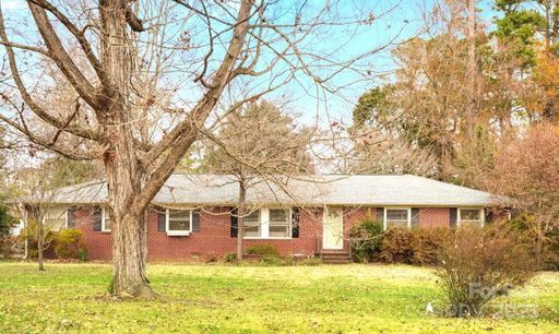 1008 Candlewood Lane sold home in Hillcrest, Rock Hill, SC