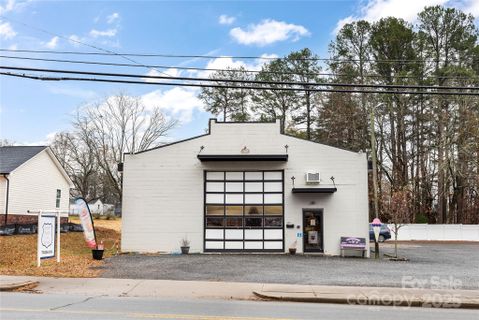 1008 N Main Street