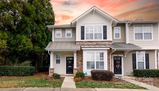 805 Lacebark Drive