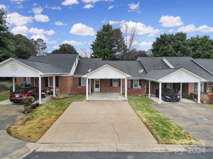 19974 Oak Leaf Circle sold home in Twin Oaks, Cornelius, NC