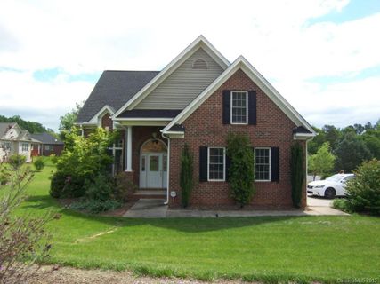309 Goldfinch Court