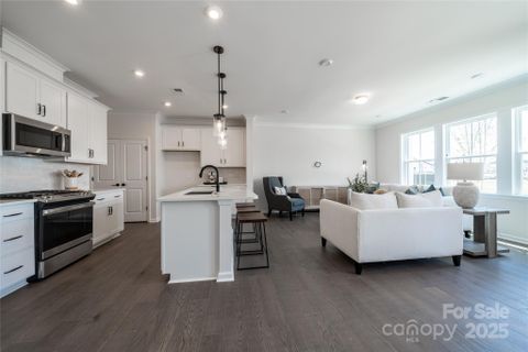 5680 Clear Creek Lane sold home in Trellis At The Commons, Charlotte, NC