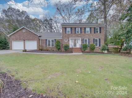 10312 Woodview Circle sold home in Quail Acres, Charlotte, NC