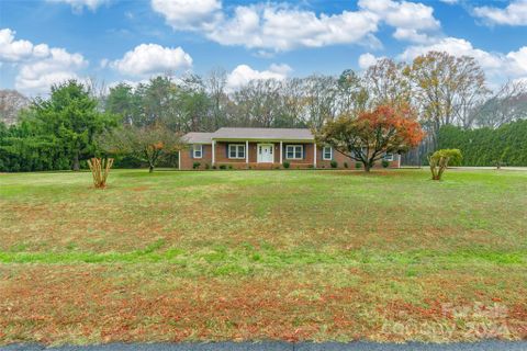 240 Quail Drive sold home in Summerfield, Salisbury, NC