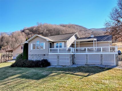 115 Gordon Drive sold home in Barbers Orchard, Waynesville, NC