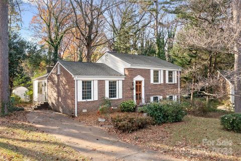 5006 Hoyt Court