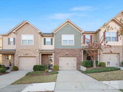 236 Ascot Run Way