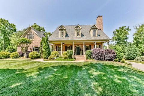 Previously sold for $659,000